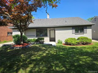 15335 Mccann Street, Southgate, MI 48195