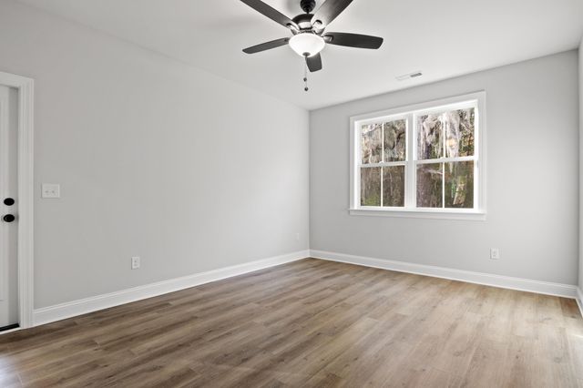 1101 Crooked Hook Rd., North Myrtle Beach, SC 29582