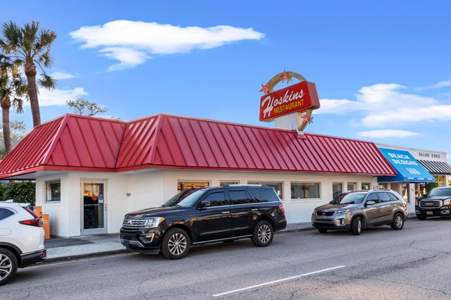 1101 Crooked Hook Rd., North Myrtle Beach, SC 29582