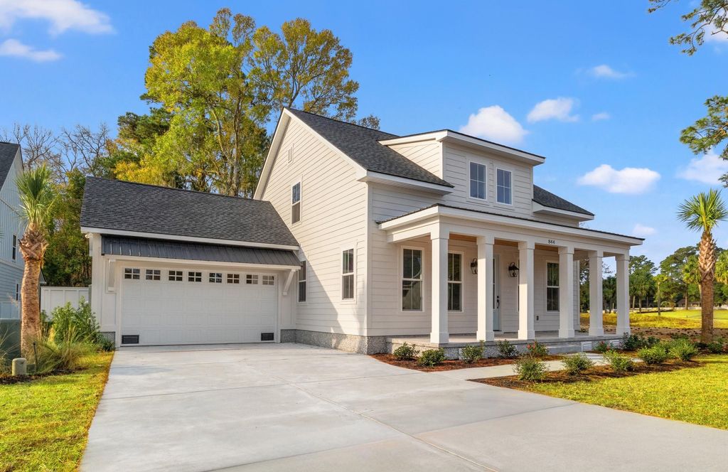 1101 Crooked Hook Rd., North Myrtle Beach, SC 29582