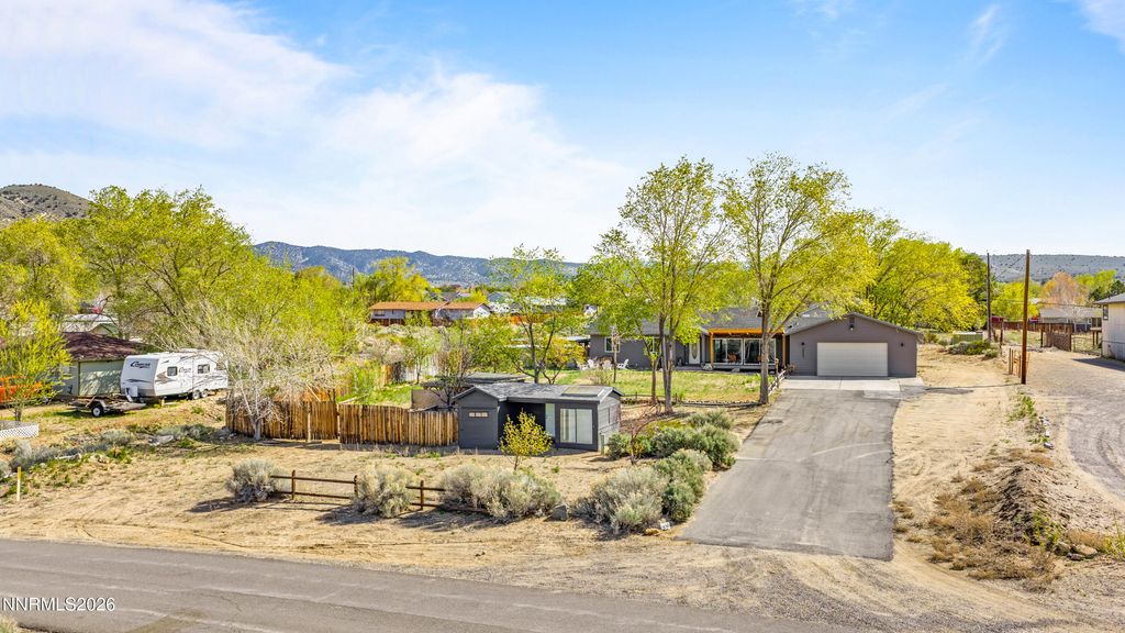 2833 Fuller Avenue, Minden, NV 89423