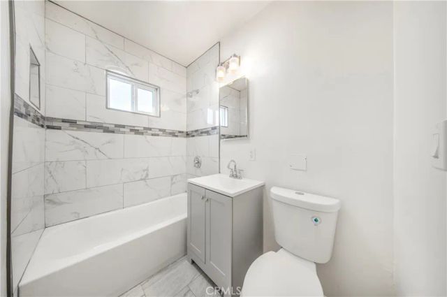 959 E 105th, Los Angeles, CA 90002