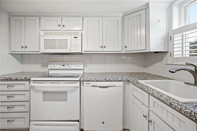 276 Lakemoore Drive NE C, Atlanta, GA 30342