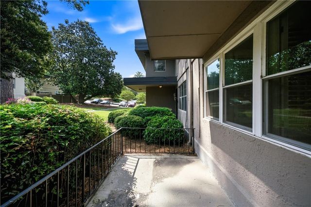 276 Lakemoore Drive NE C, Atlanta, GA 30342