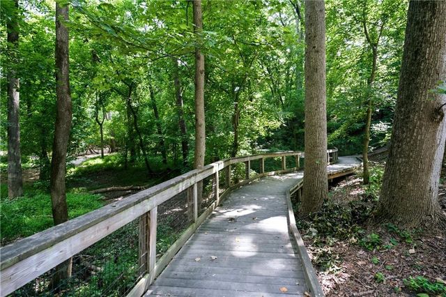 276 Lakemoore Drive NE C, Atlanta, GA 30342