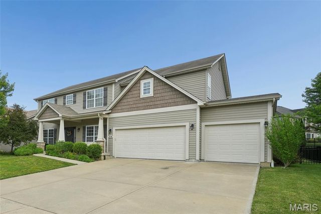318 Hampton Ridge Drive, Wentzville, MO 63385