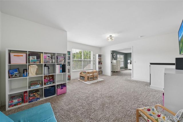 318 Hampton Ridge Drive, Wentzville, MO 63385