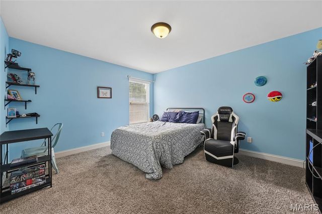 318 Hampton Ridge Drive, Wentzville, MO 63385
