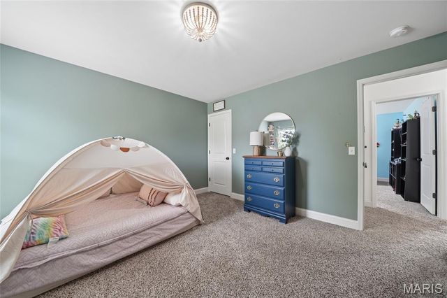 318 Hampton Ridge Drive, Wentzville, MO 63385