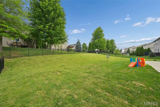 318 Hampton Ridge Drive, Wentzville, MO 63385