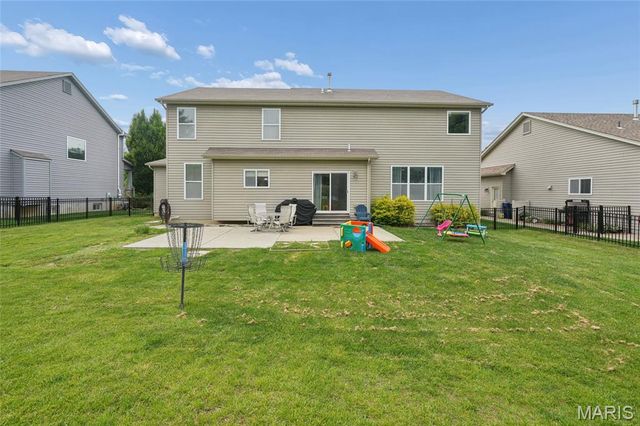 318 Hampton Ridge Drive, Wentzville, MO 63385