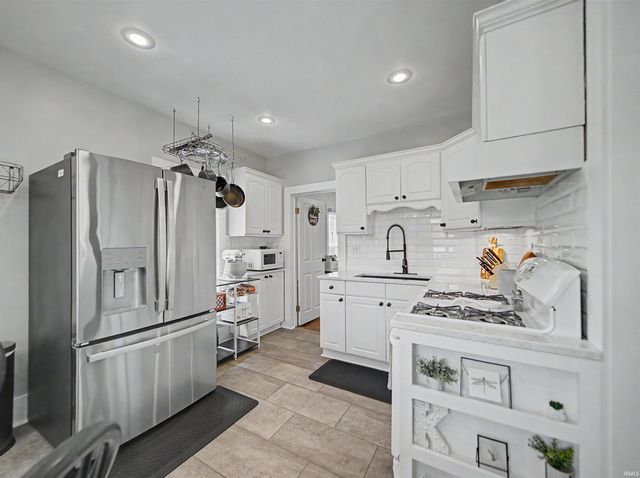 9225 Big Cynthiana Road, Evansville, IN 47720