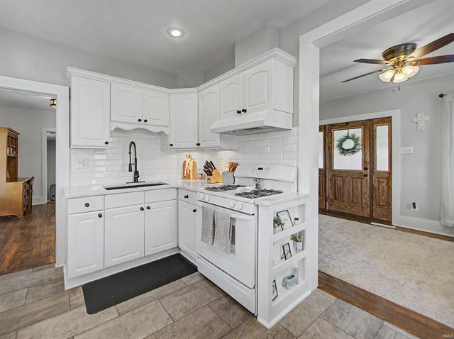 9225 Big Cynthiana Road, Evansville, IN 47720