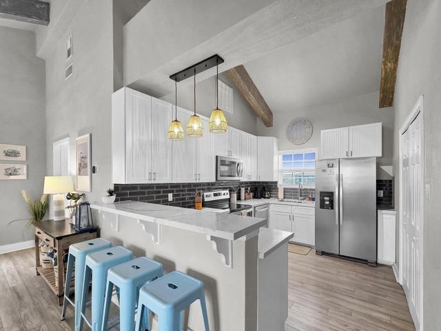 1890 Atlantis Lane, Crystal Beach, TX 77650