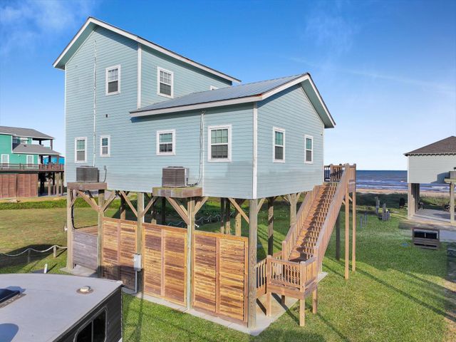 1890 Atlantis Lane, Crystal Beach, TX 77650