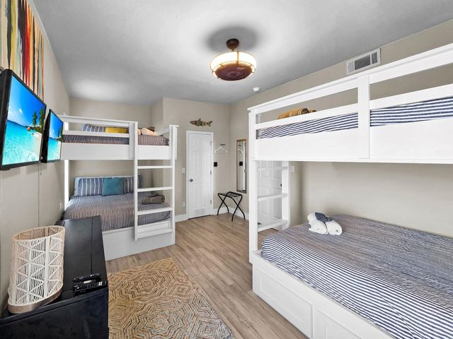 1890 Atlantis Lane, Crystal Beach, TX 77650