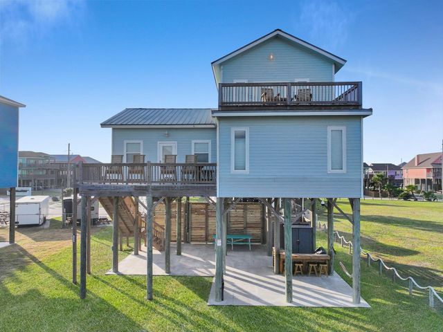1890 Atlantis Lane, Crystal Beach, TX 77650