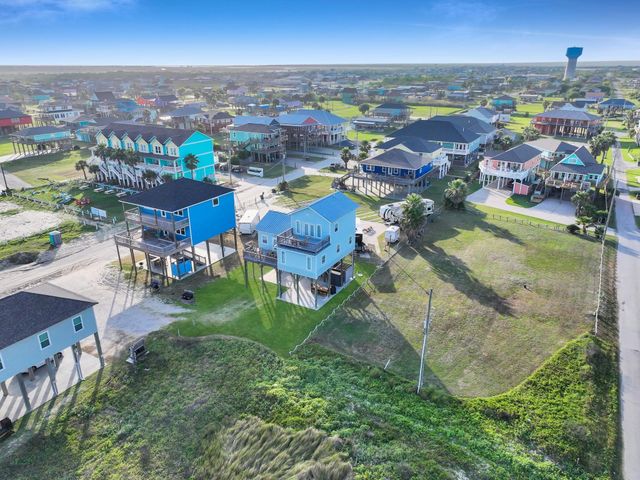 1890 Atlantis Lane, Crystal Beach, TX 77650