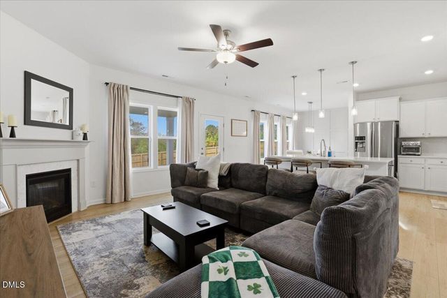 4005 Kingcraig Lane, Zebulon, NC 27597