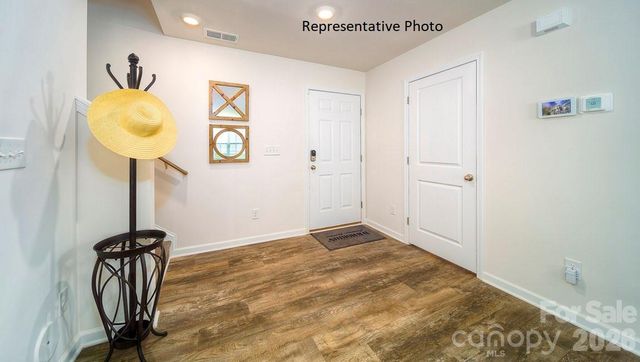 1371 Mammoth Road, Hickory, NC 28602