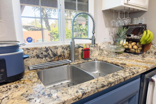 7332 Kilborn Dr, Fair Oaks, CA 95628