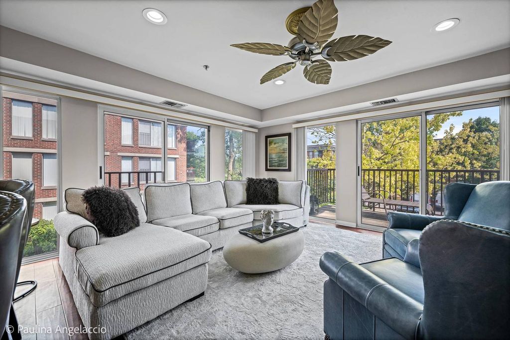 412 Kelburn Road 212, Deerfield, IL 60015 — photo 3
