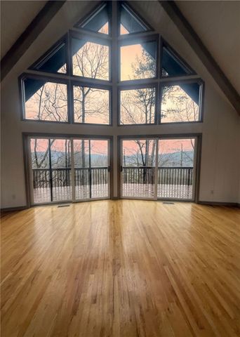 805 Whispering Falls Drive, Pickens, SC 29671