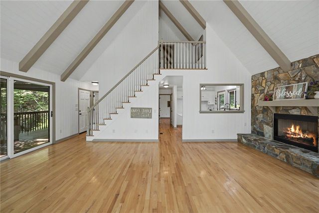 805 Whispering Falls Drive, Pickens, SC 29671