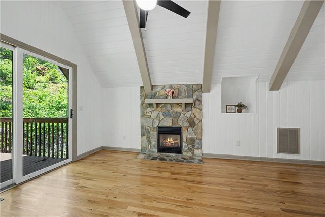 805 Whispering Falls Drive, Pickens, SC 29671