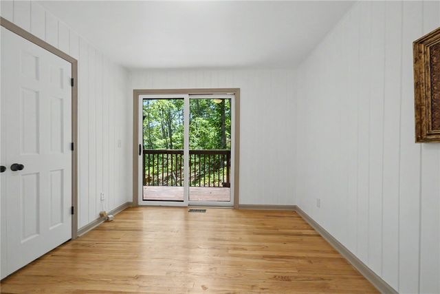 805 Whispering Falls Drive, Pickens, SC 29671