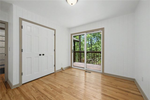 805 Whispering Falls Drive, Pickens, SC 29671