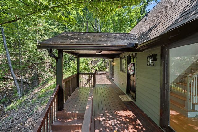 805 Whispering Falls Drive, Pickens, SC 29671
