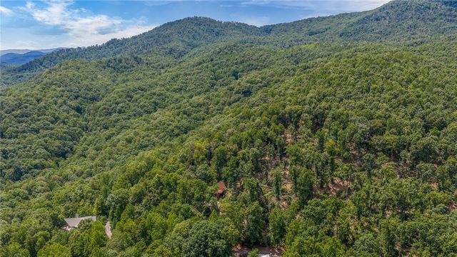 805 Whispering Falls Drive, Pickens, SC 29671