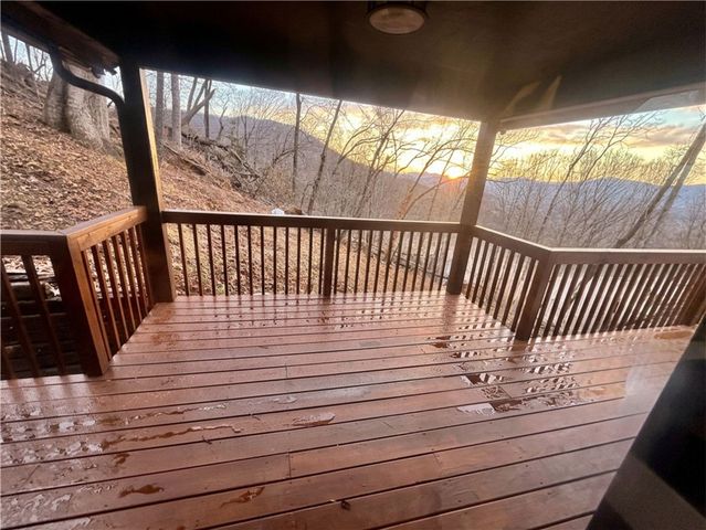 805 Whispering Falls Drive, Pickens, SC 29671