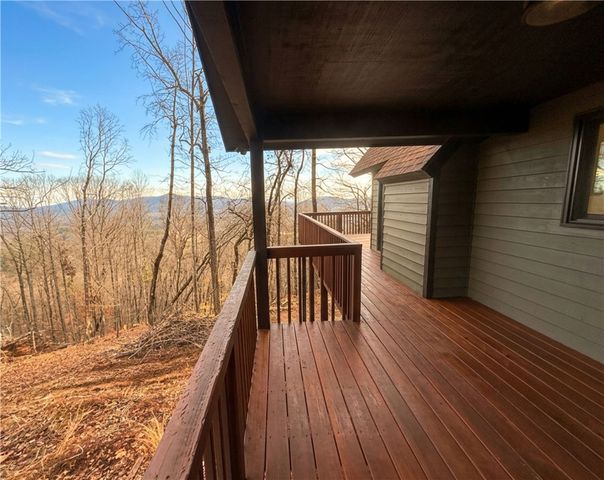 805 Whispering Falls Drive, Pickens, SC 29671