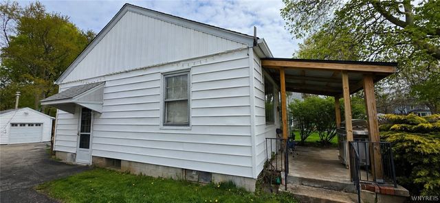 6071 Ketchum Avenue, Newfane, NY 14108