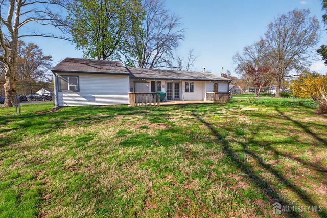 1 Cambridge Road, South Brunswick, NJ 08824