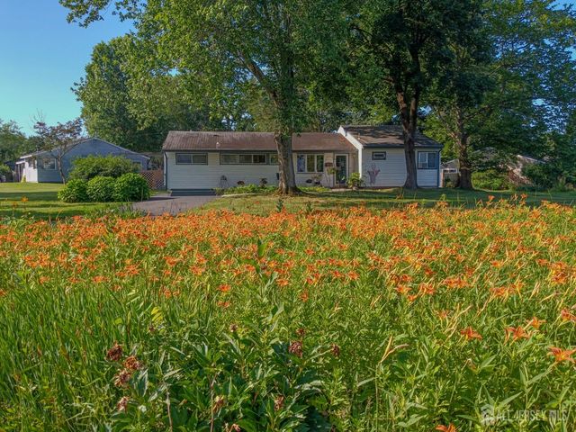 1 Cambridge Road, South Brunswick, NJ 08824