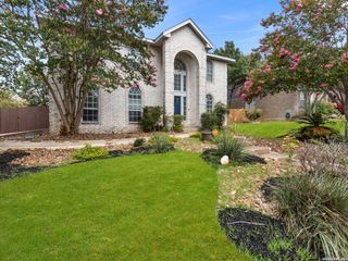 815 Stoneway Dr, San Antonio, TX 78258