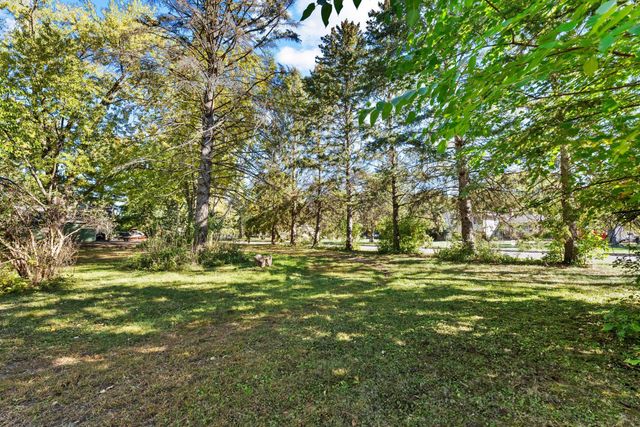 1650 89th Avenue N, Brooklyn Park, MN 55444