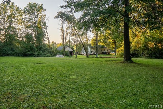 4914 Shadigee Road, Wilson, NY 14108