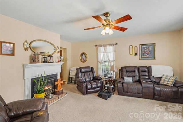 300 S Broome Street, Waxhaw, NC 28173