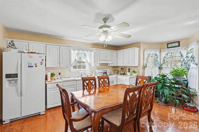 300 S Broome Street, Waxhaw, NC 28173