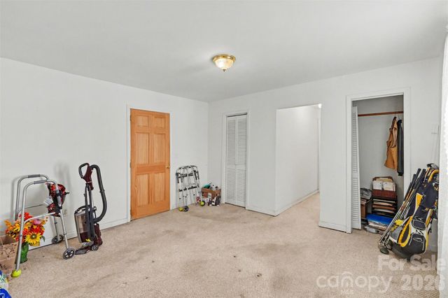 300 S Broome Street, Waxhaw, NC 28173