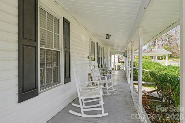 300 S Broome Street, Waxhaw, NC 28173