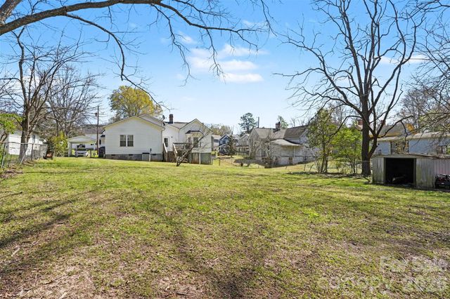 300 S Broome Street, Waxhaw, NC 28173