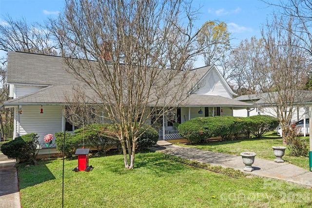 300 S Broome Street, Waxhaw, NC 28173