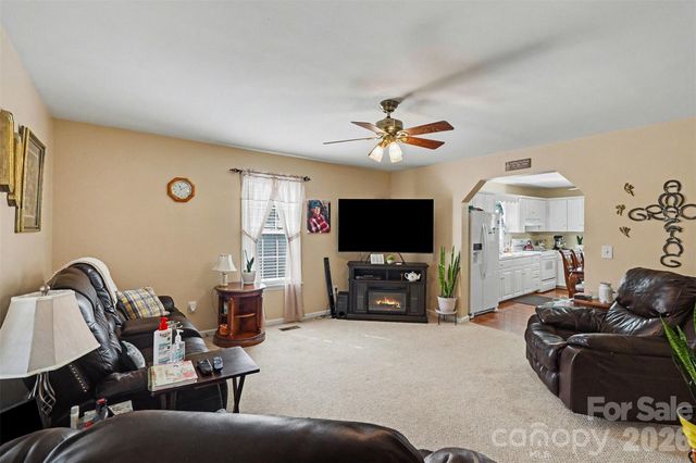 300 S Broome Street, Waxhaw, NC 28173