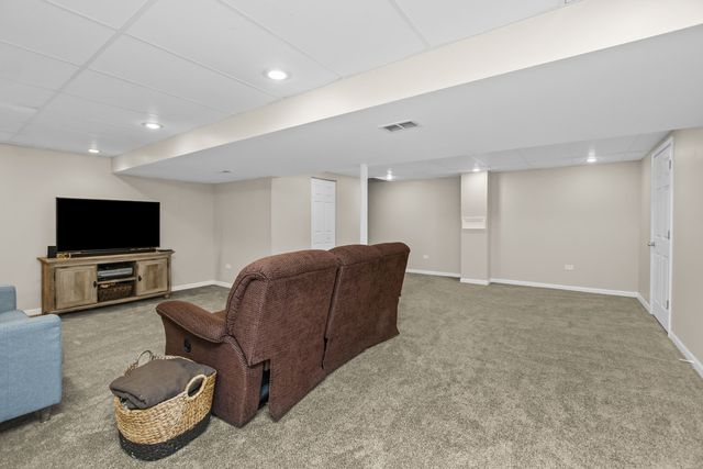 25016 Rockwell Lane, Plainfield, IL 60585