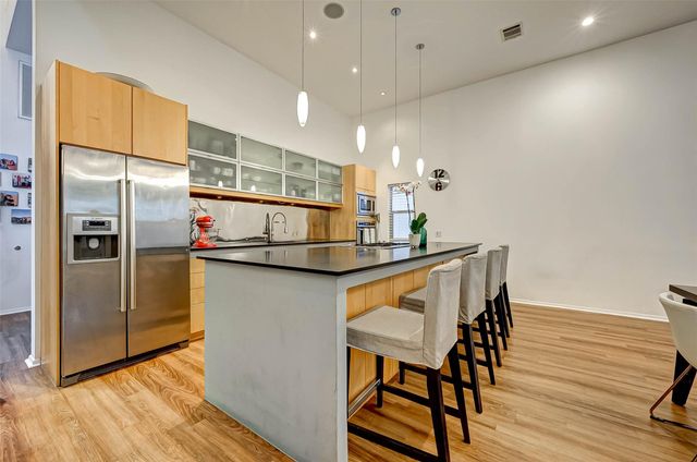 5426 Mcculloch Circle, Houston, TX 77056